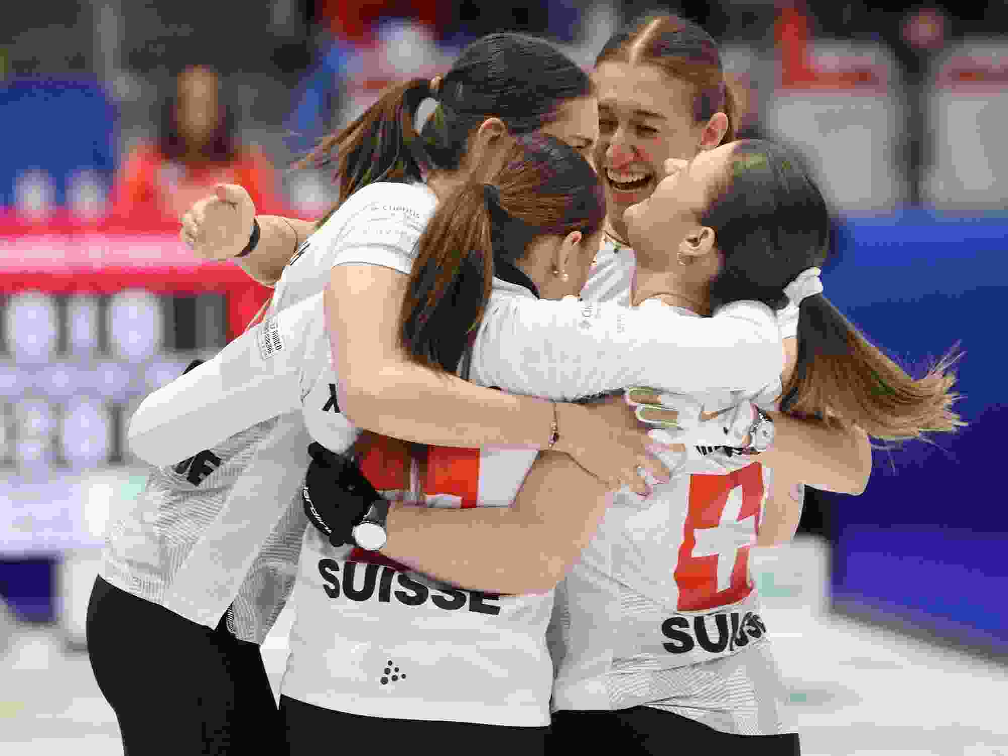 women's curling