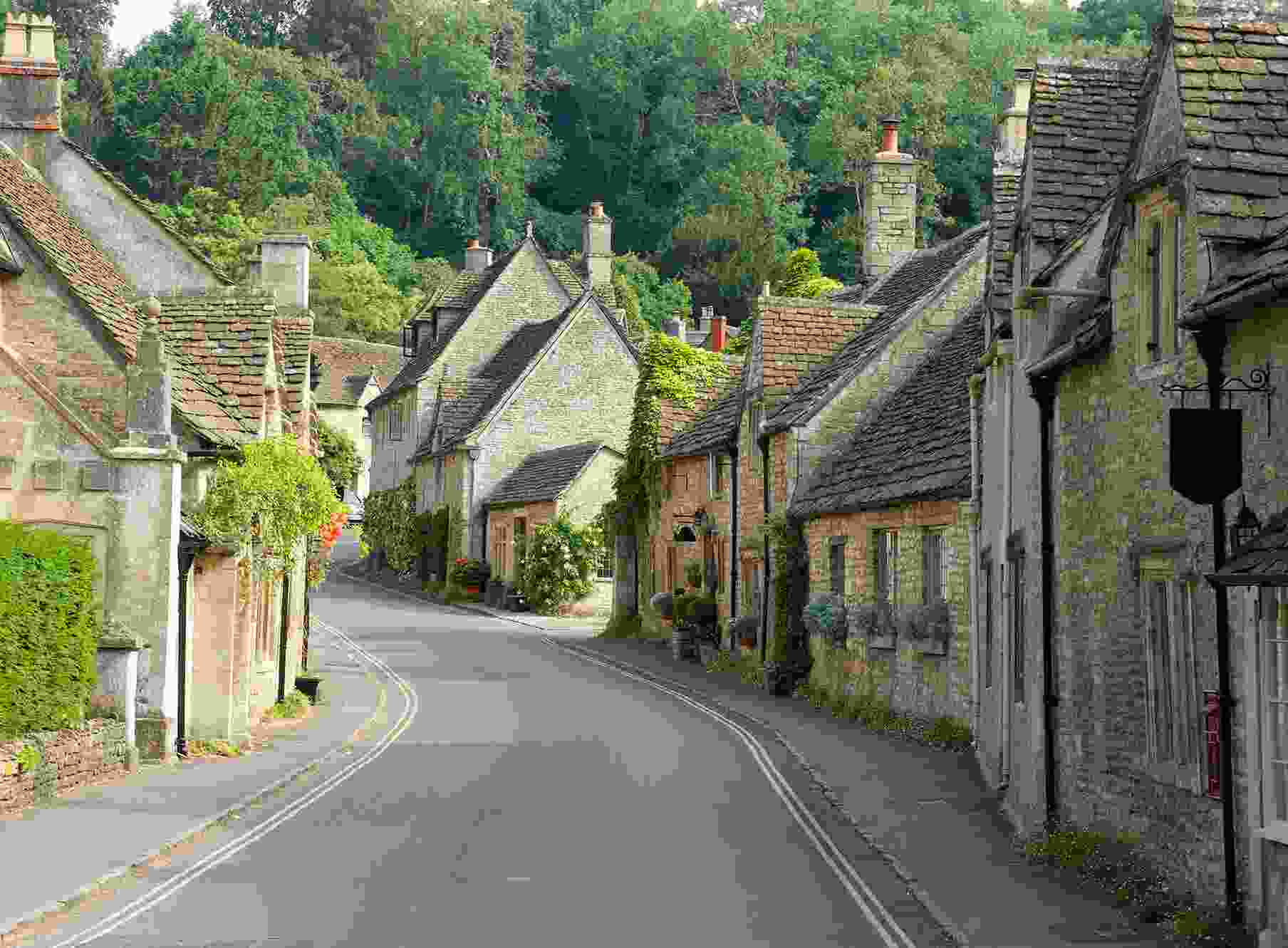 Castle Combs is a charming small town in the Cotswolds
