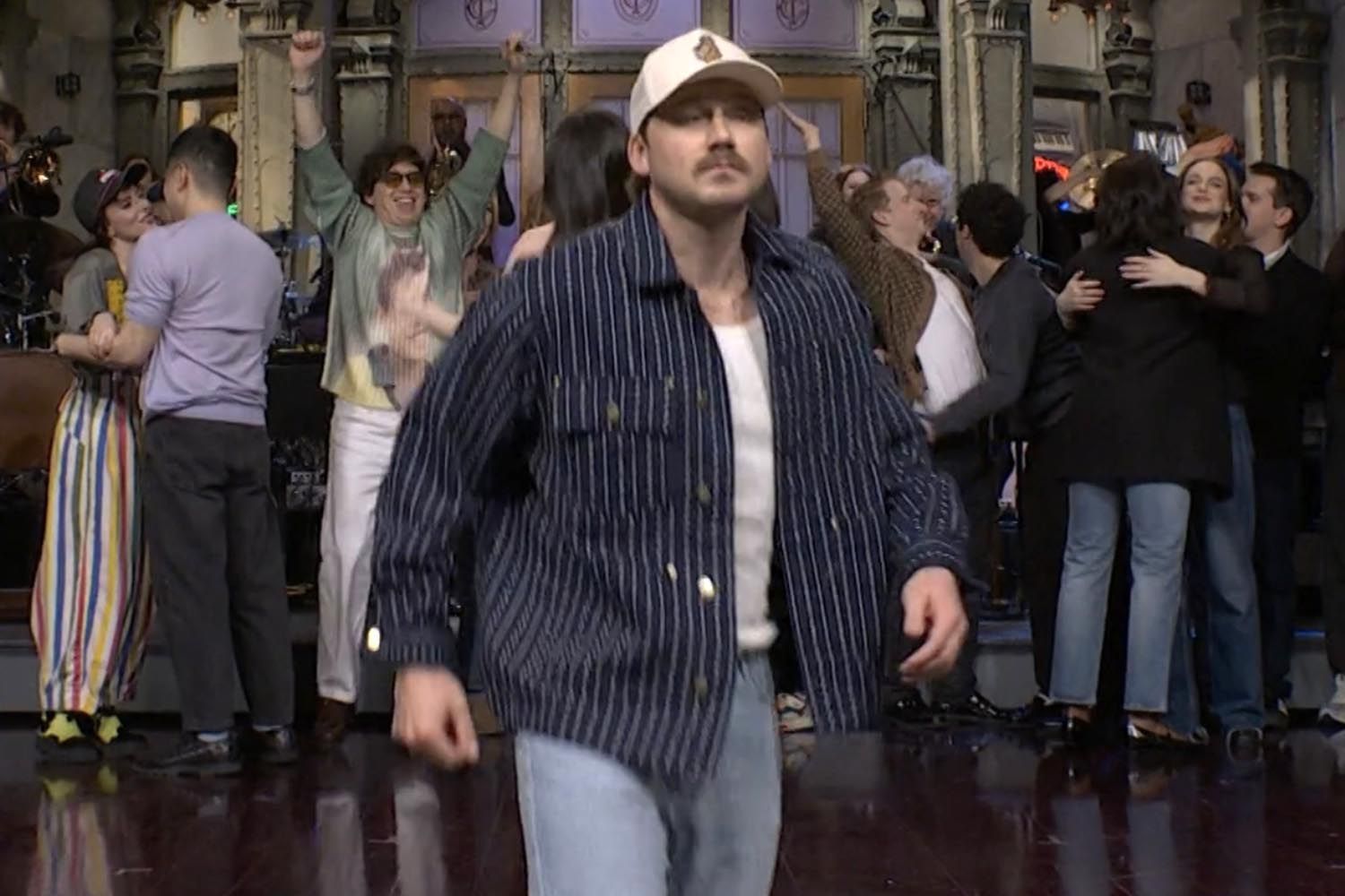Morgan Wallen abruptly walked off the stage following his appearance on 'SNL'.