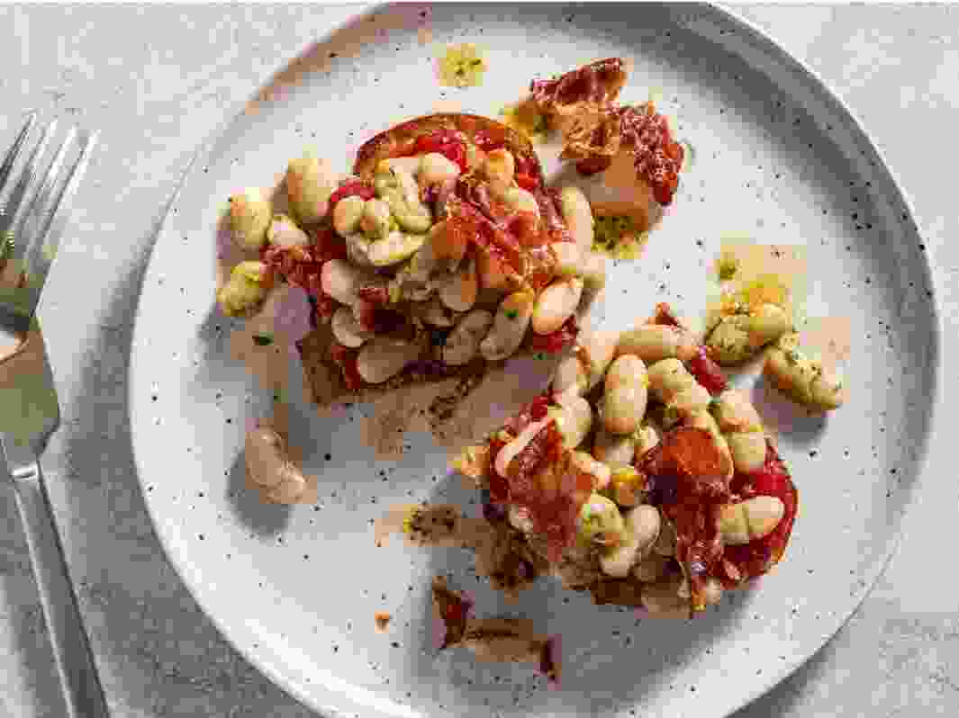 082826-Pan_Con_Tomate_With_White_Beans_and_Crispy_Prosciutto_recipe
