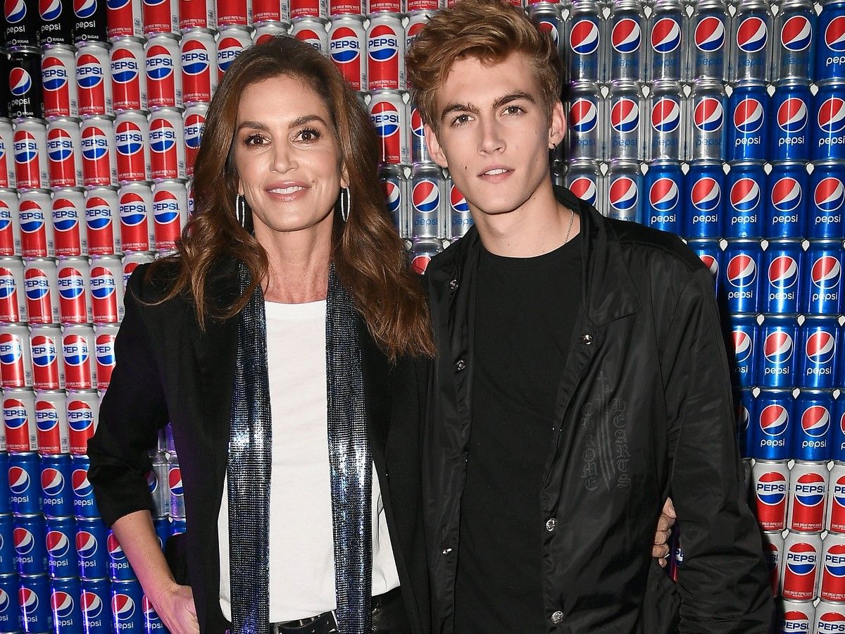 Cindy Crawford and Presley Gerber at Pepsi Generations Live Pop-Up on Feb. 2, 2018 in Minneapolis.