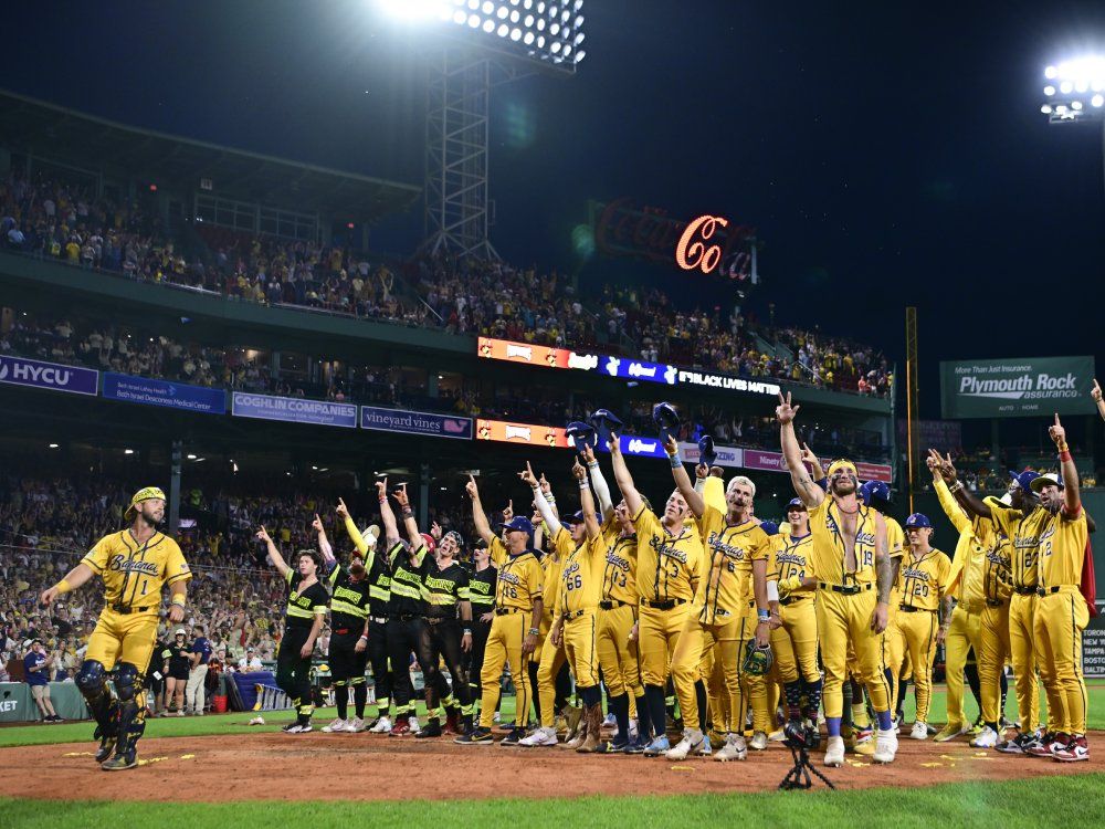 Savannah Bananas v The Firefighters