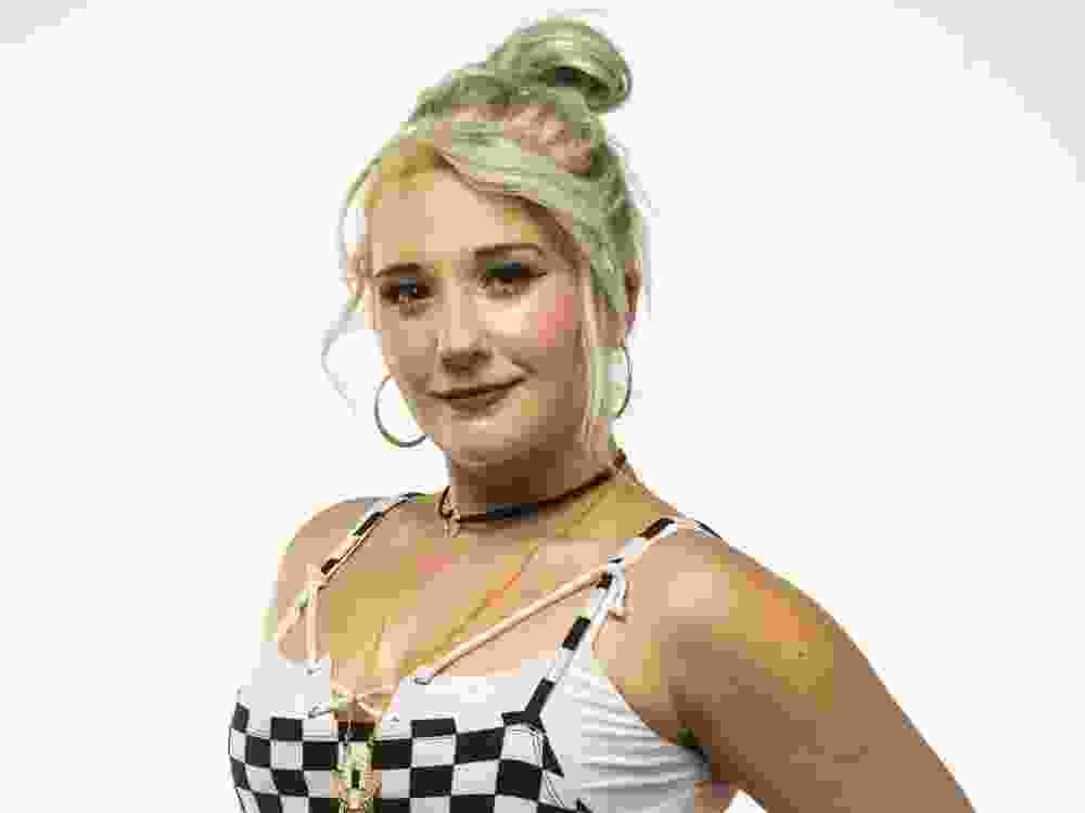 SUNshine Girl Jacqueline