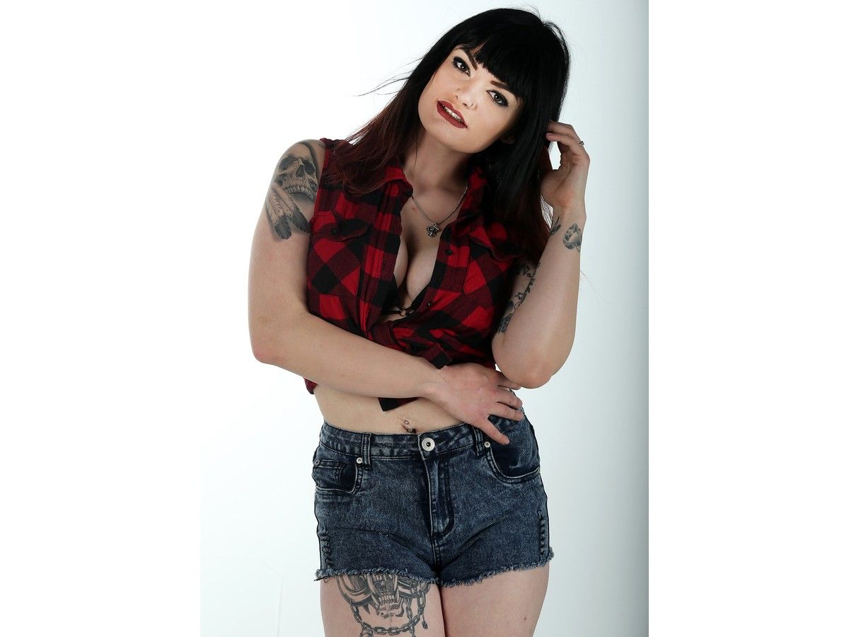SUNshine Girl Sam