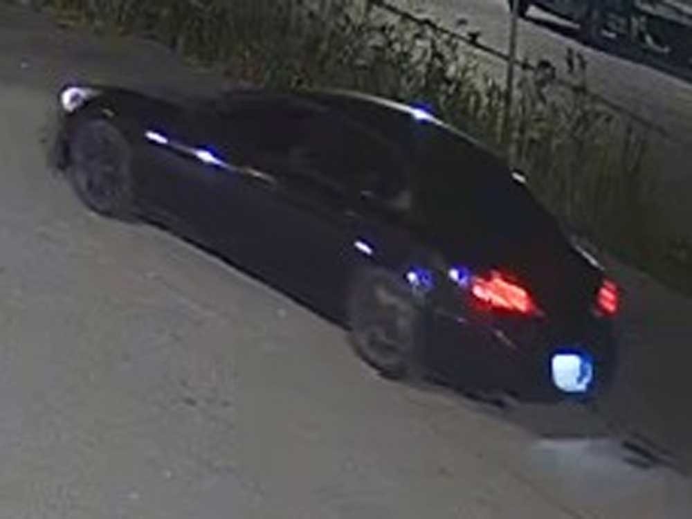 The suspect vehicle sought in connection with the Second Harvest theft.